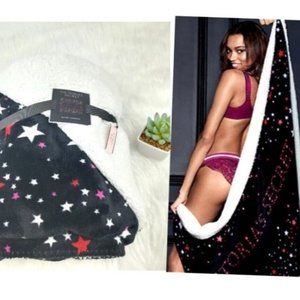 Victoria Secret Sherpa Stars Blanket NWT